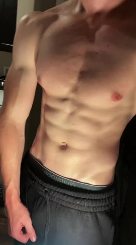Maxence thumbnail