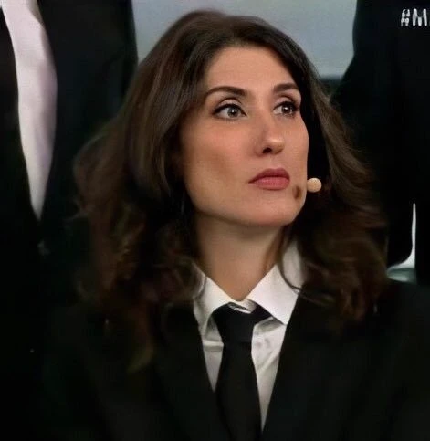 Paola Carosella thumbnail