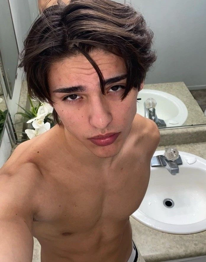 Alan thumbnail