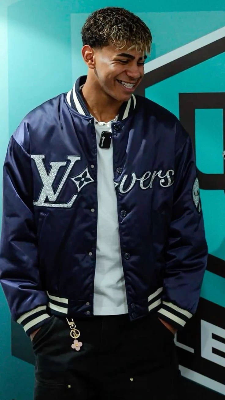 Lamime Yamal

 Free Mp3 Download thumbnail