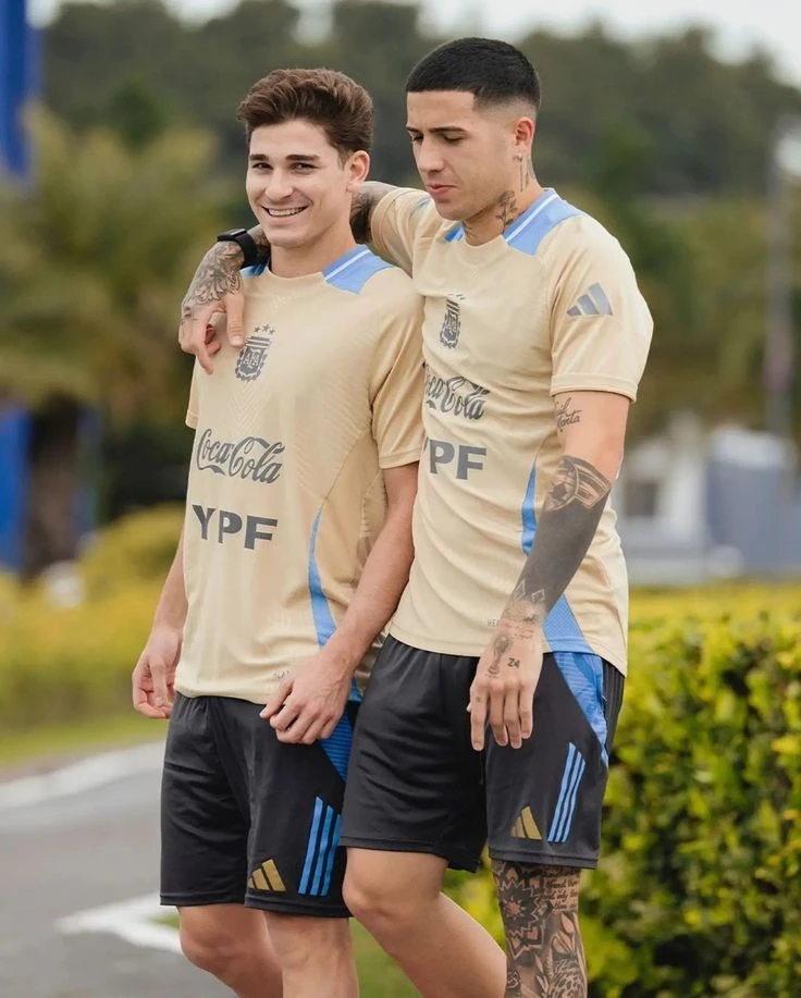 Enzo x juli thumbnail