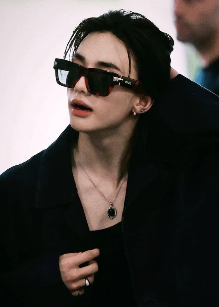 professor Hyunjin thumbnail