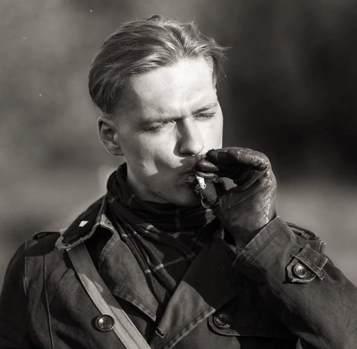 Lev Morozov thumbnail