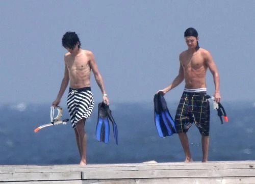 Tom and Bill Kaulitz thumbnail