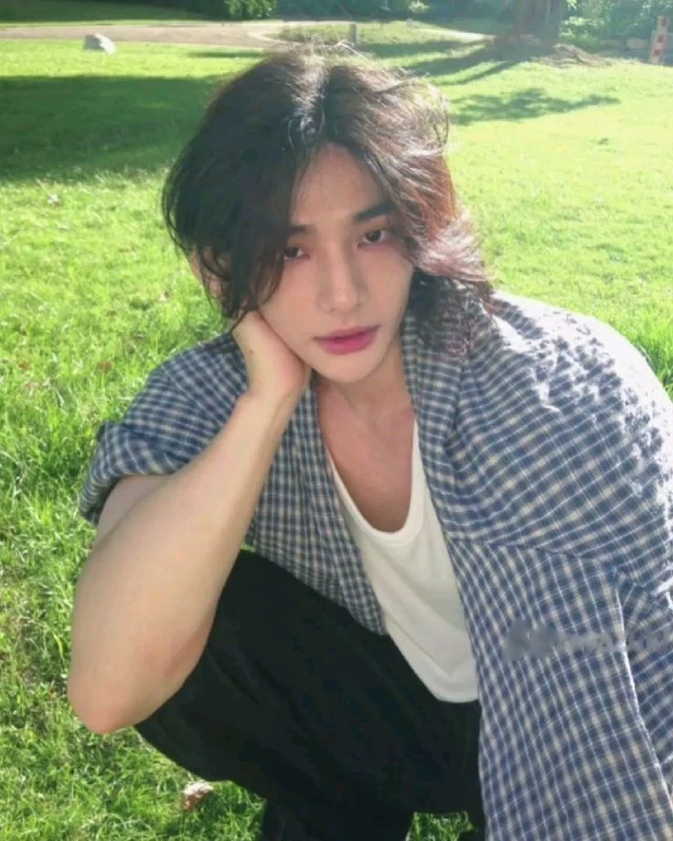 hyunjin-- idol×fans thumbnail