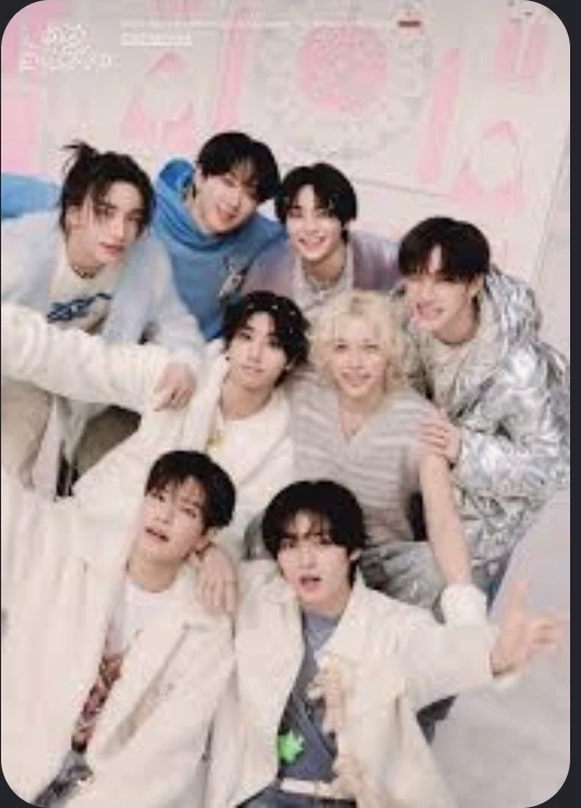 stray kids ten member thumbnail
