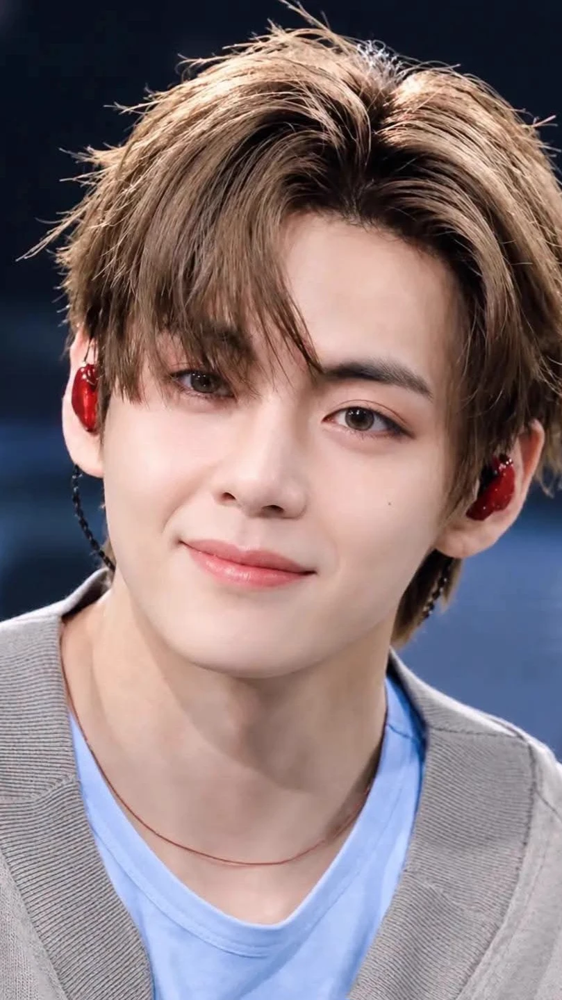 Kim Taehyung - The Idol thumbnail