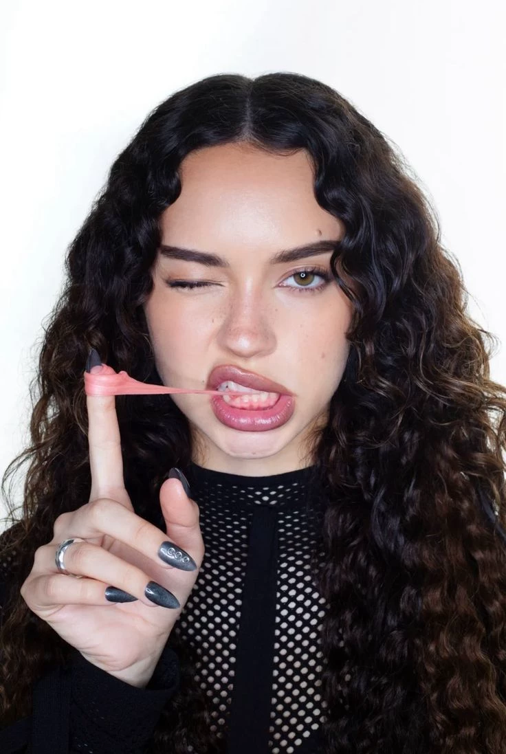 Daniela thumbnail