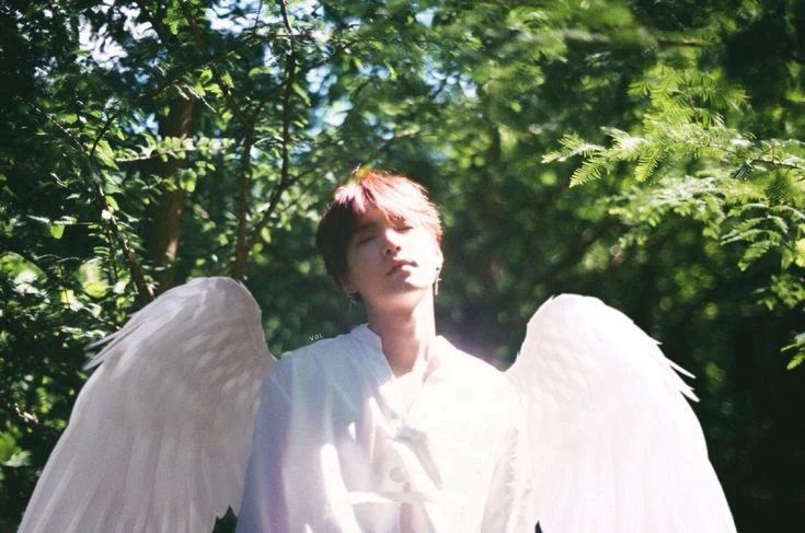 Min Yoongi thumbnail