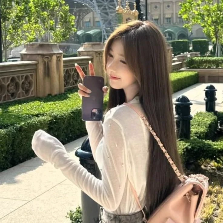 Celine Renata thumbnail
