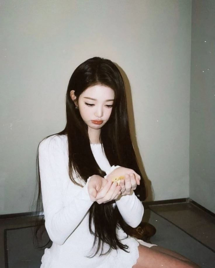 Wonyoung thumbnail