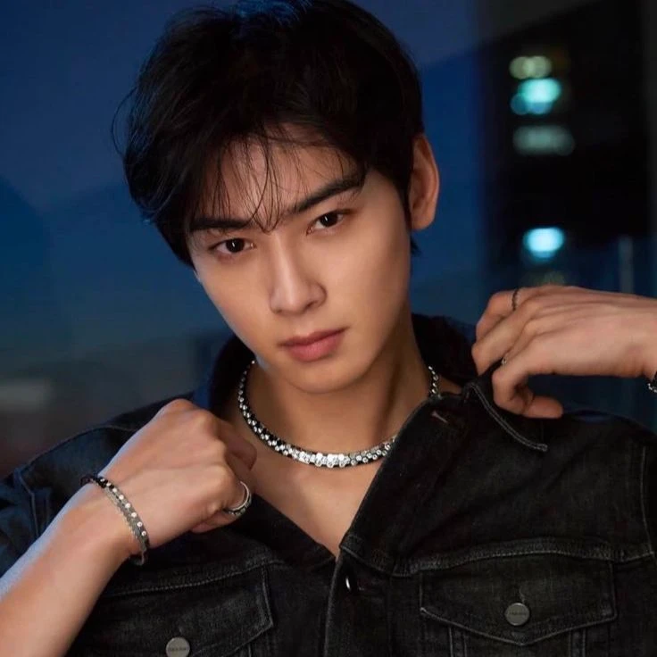 Cha Eun-woo thumbnail