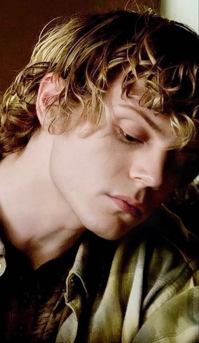 Tate Langdon thumbnail