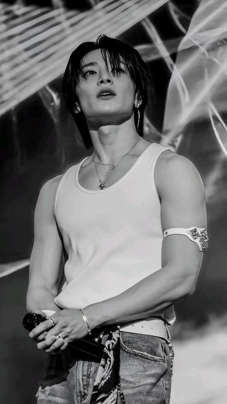 jeongin thumbnail
