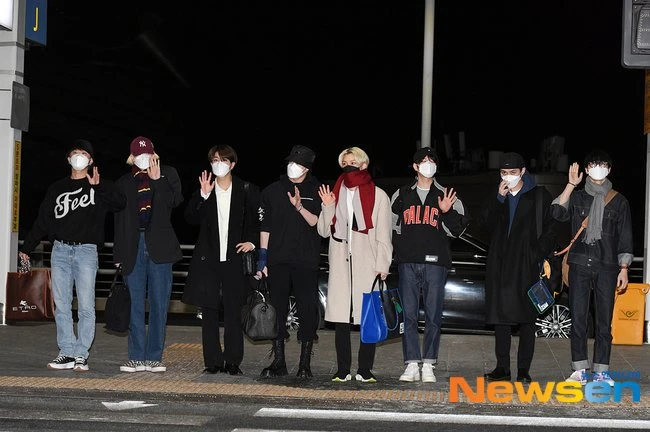 stray kids thumbnail