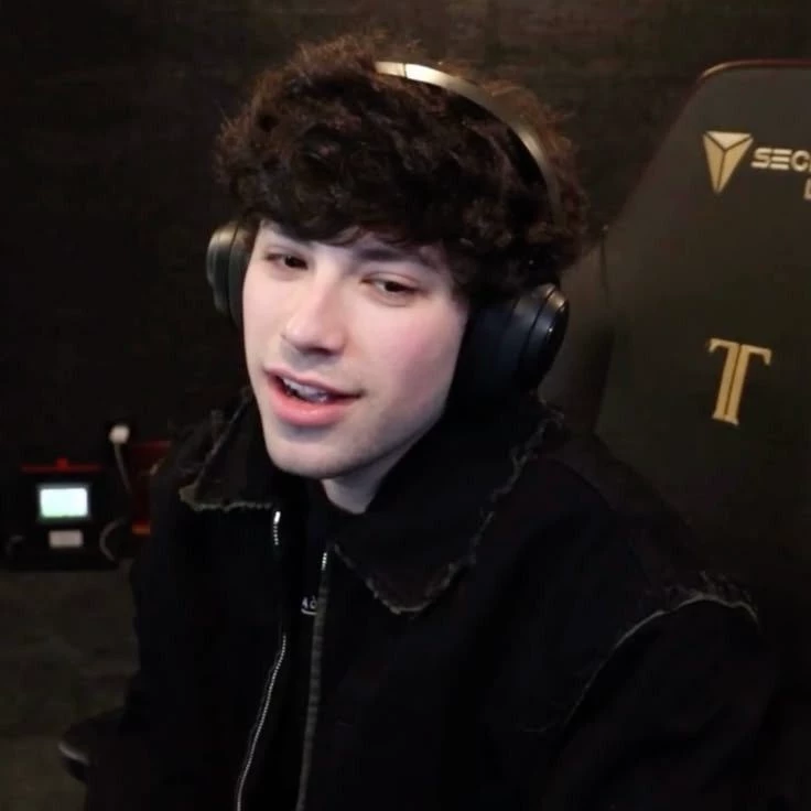 GeorgeNotFound (George) thumbnail
