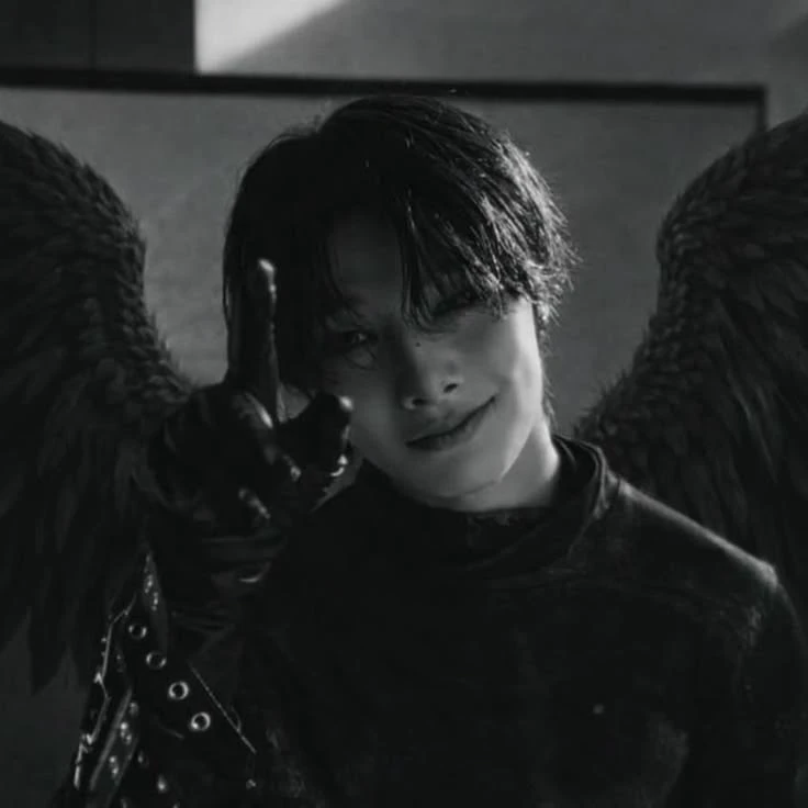 Yang Jeongin/I.N thumbnail