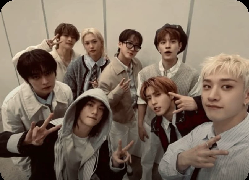 Stray Kids thumbnail