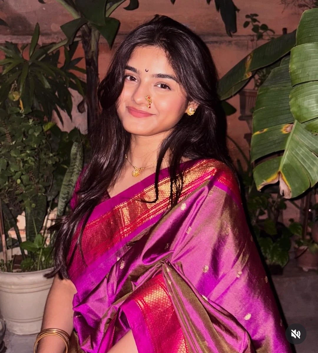 Mrunali ( a marathi girl)  thumbnail