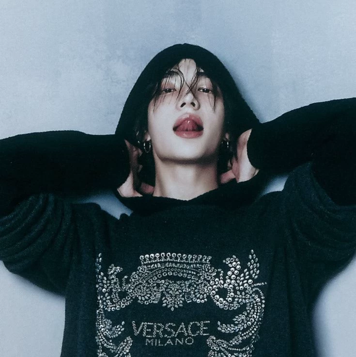 hyunjin thumbnail