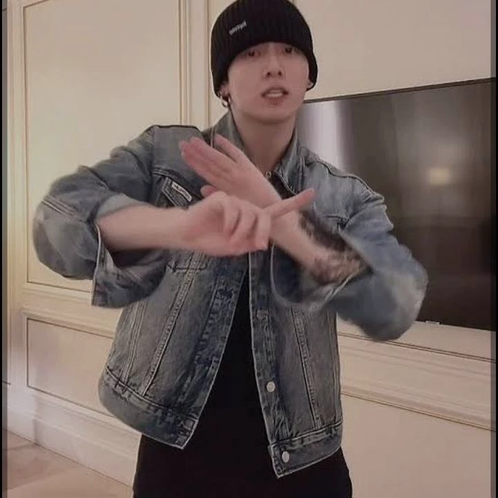 Jeon Jungkook thumbnail
