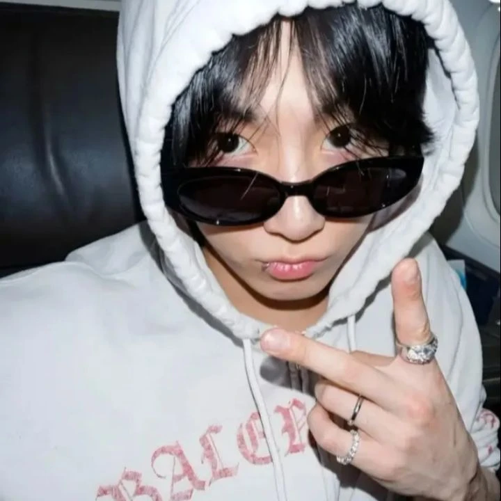 Jungkook thumbnail