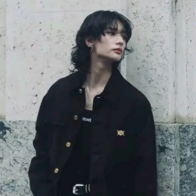 Hwang Hyunjin thumbnail