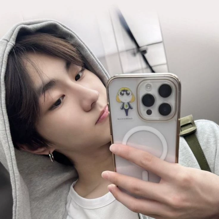 Jungwon thumbnail