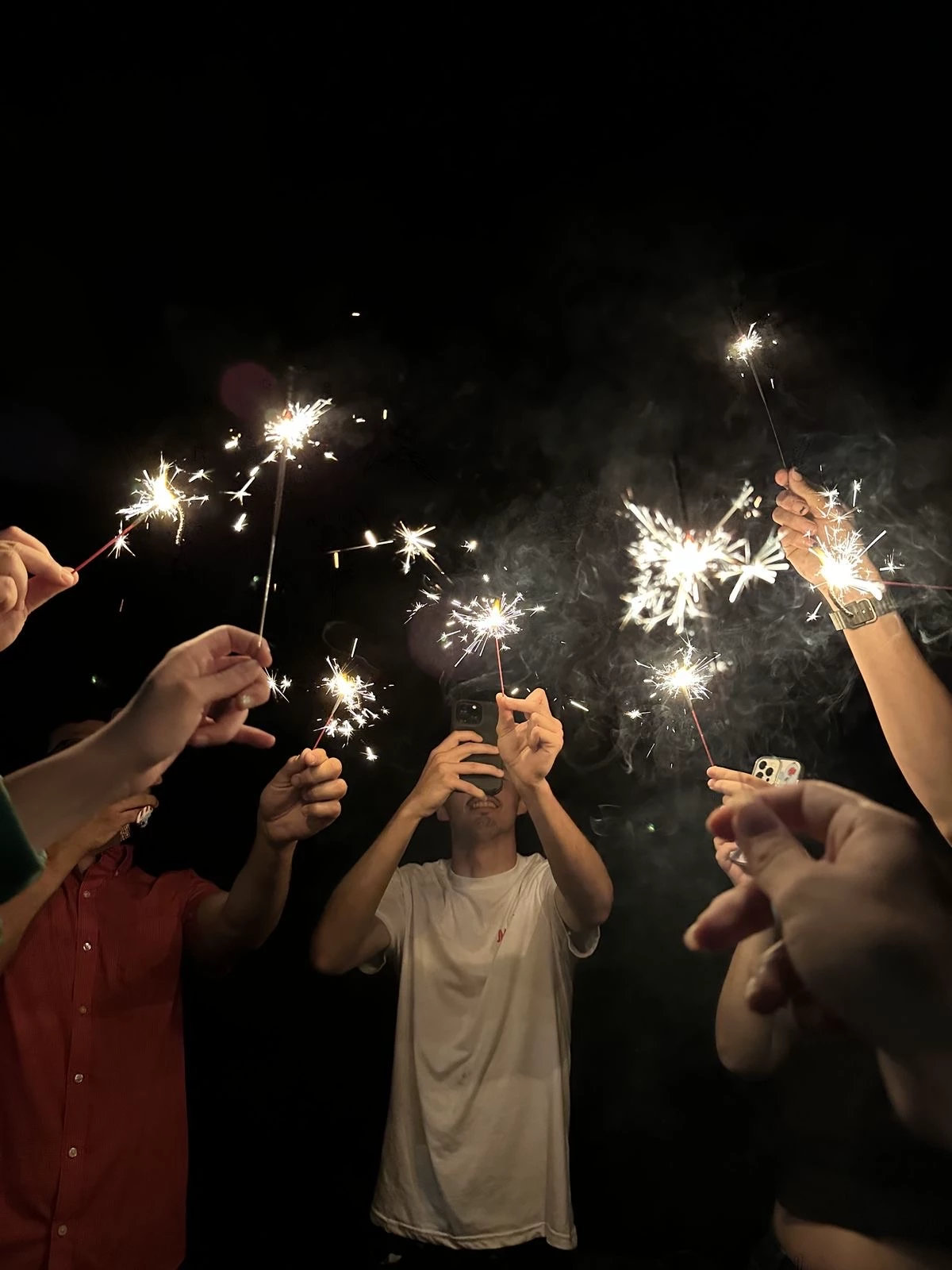 Group of friends ||> Noah thumbnail