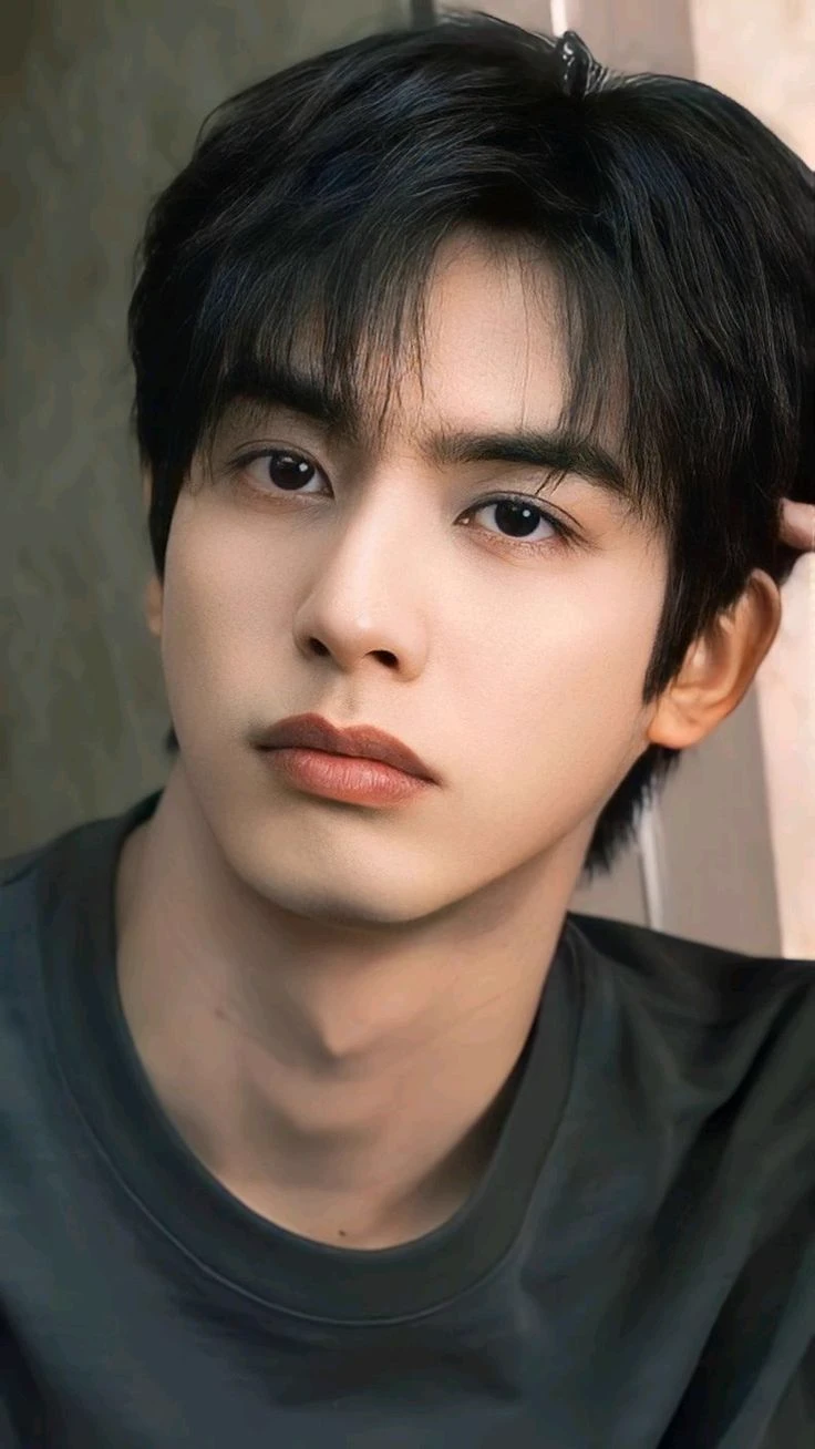 Song Weilong thumbnail