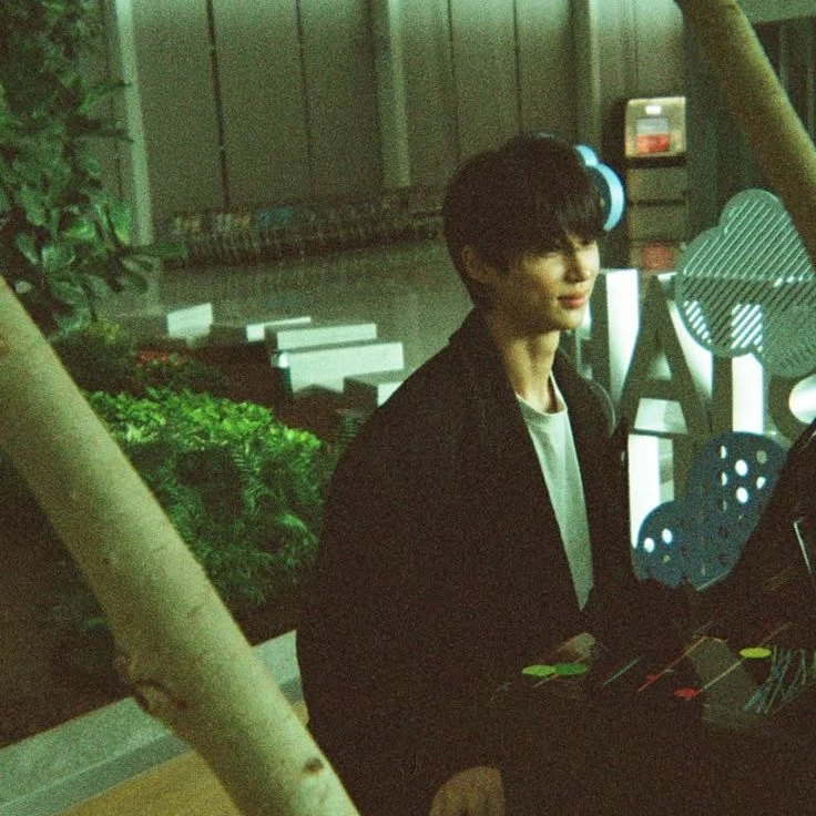 Byeon woo-seok thumbnail