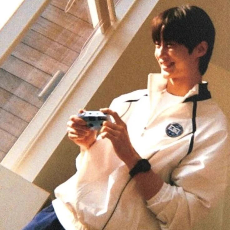 Byeon woo-seok thumbnail