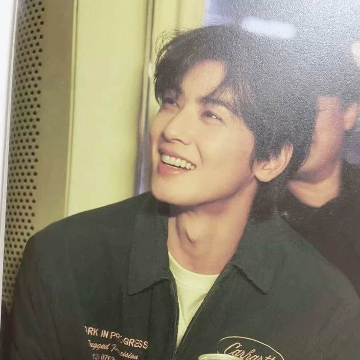 Cha Eun-woo thumbnail