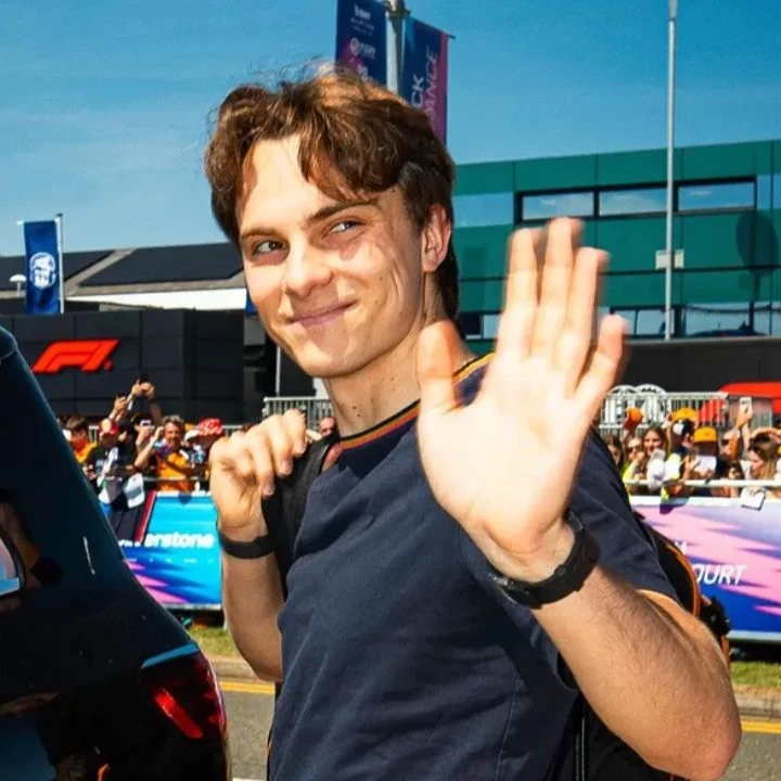 Oscar Piastri thumbnail