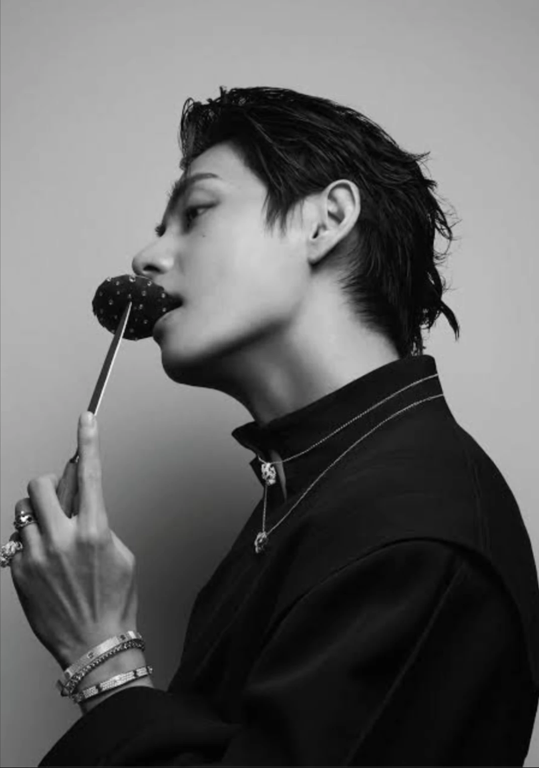 kim Taehyung thumbnail