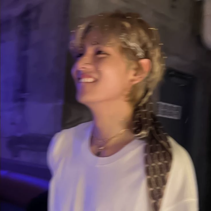 Kim Teahyung  thumbnail