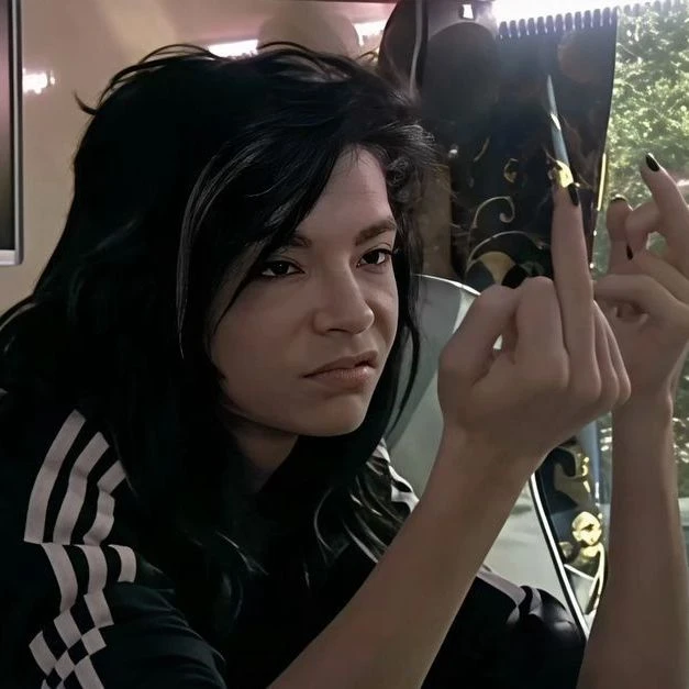 Bill Kaulitz thumbnail