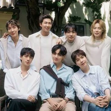 7 famous boys thumbnail