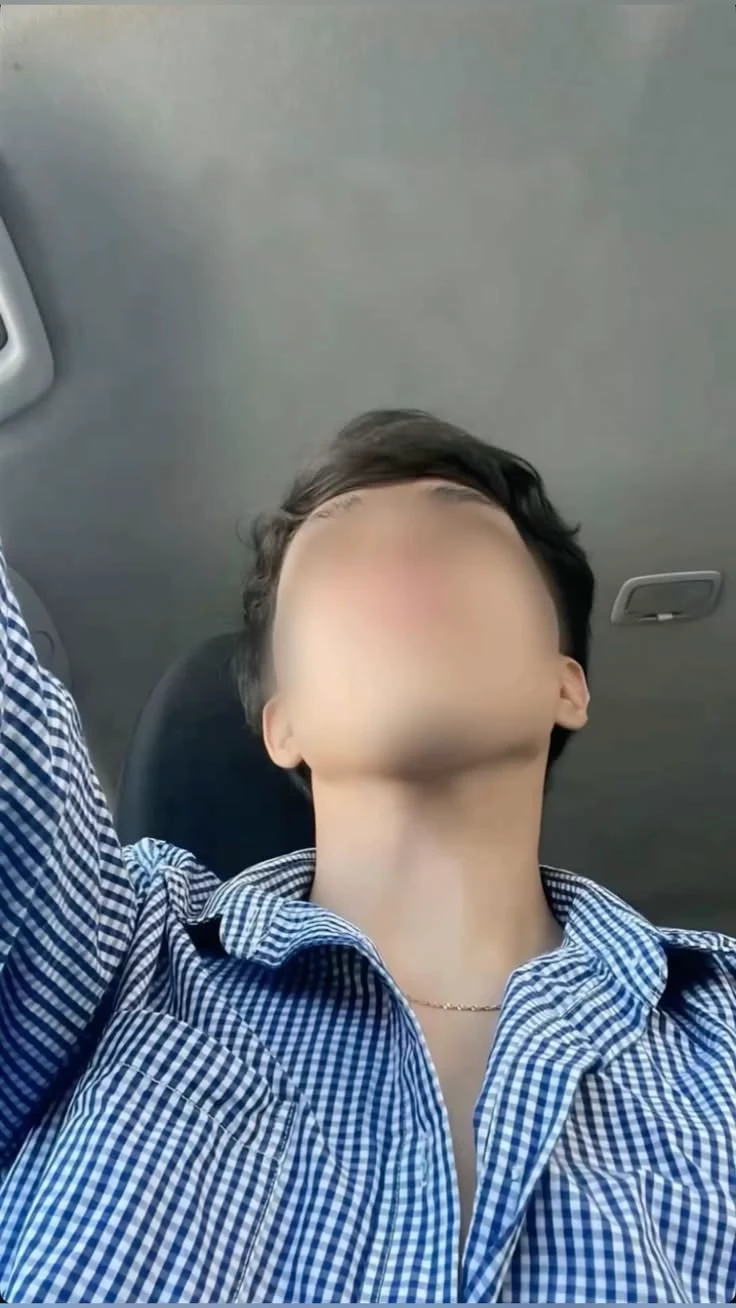 Alex thumbnail