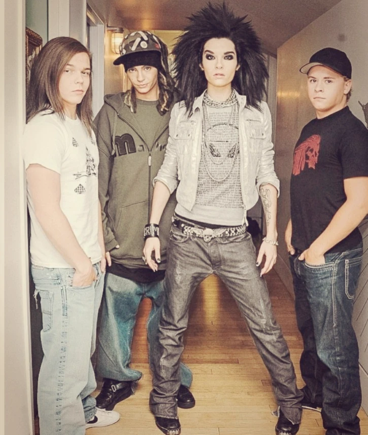 Tokio Hotel 🧸ྀི thumbnail