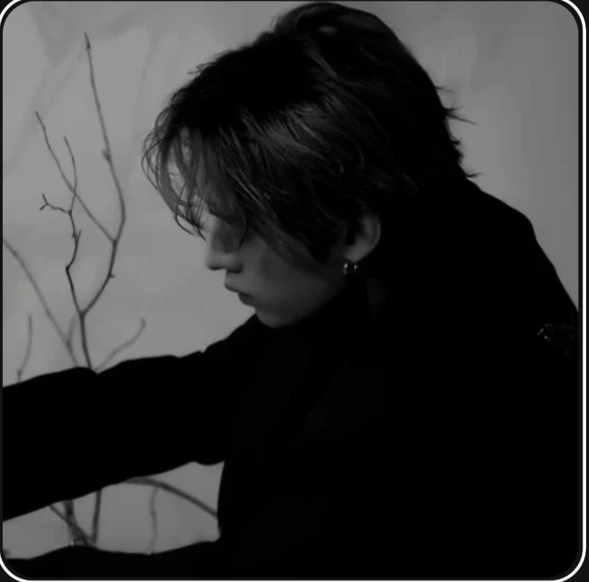 LEE MINHO-2- thumbnail