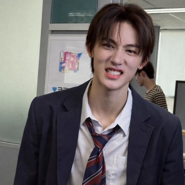 Eom Seonghyeon thumbnail