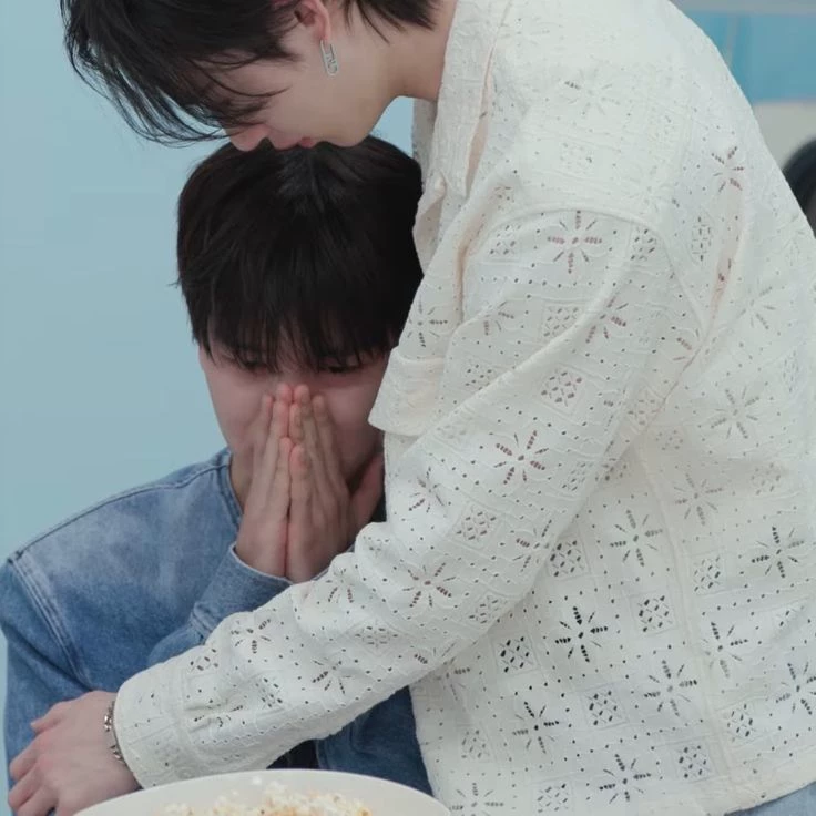 chanmin/straykids thumbnail