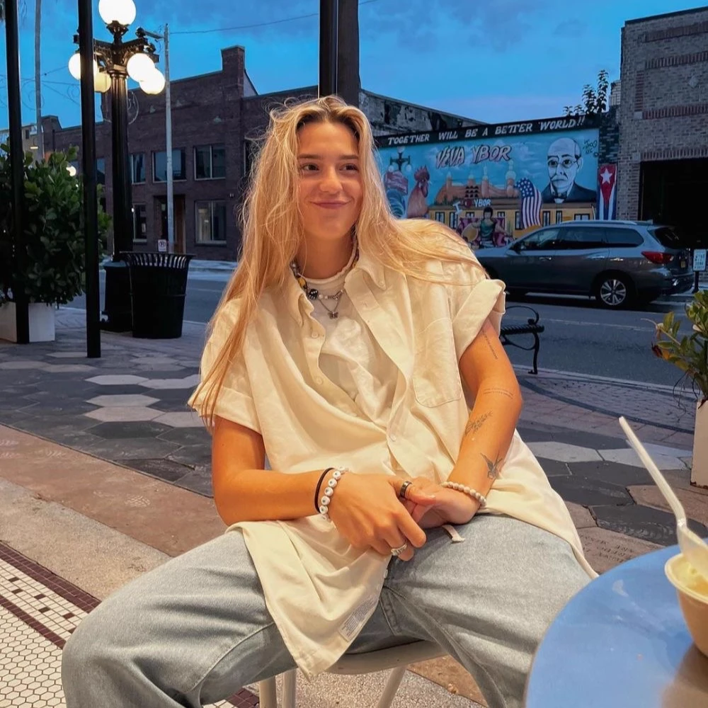 Caroline Hemley / Exes Reunite thumbnail