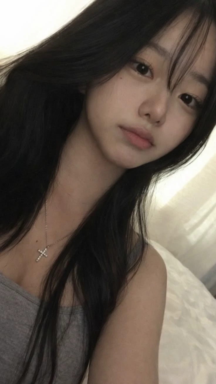 Aki / new roommate thumbnail