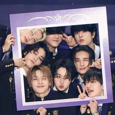 Stray Kids thumbnail