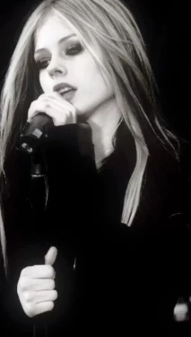 Avril lavigne thumbnail