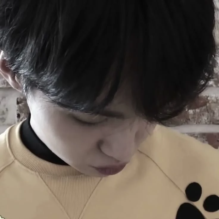 Min Yoongi thumbnail