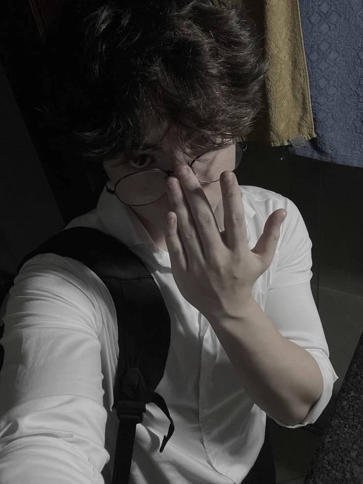 Ash - the nerd (BL) thumbnail
