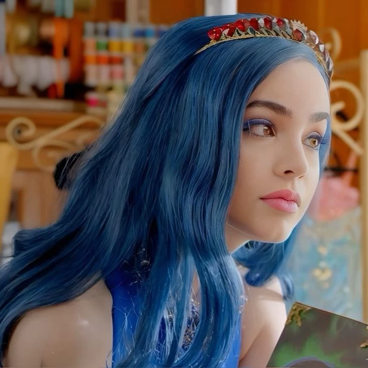 Evie thumbnail